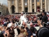 Papa Francesco tra la folla
