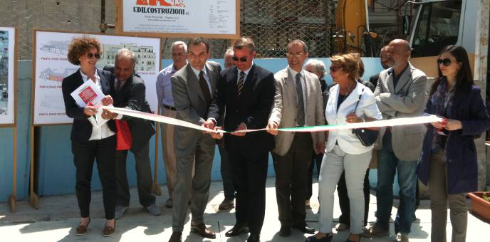 Castro, inaugurati i lavori di ricostruzione di piazza Dante Immagine Castro, inaugurati i lavori di ricostruzione di piazza Dante
