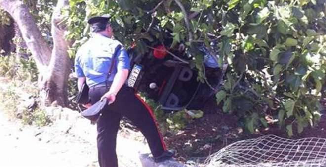 Quattro ragazze si schiantano contro un albero: una 18enne di Copertino in coma Immagine Quattro ragazze si schiantano contro un albero: una 18enne di Copertino in coma