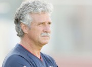 Lecce: esonerato Toma, la squadra consegnata a Gustinetti Immagine Lecce: esonerato Toma, la squadra consegnata a Gustinetti