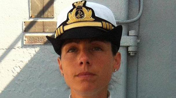 Catia Pellegrino, è salentina la prima donna italiana della storia a capo di una nave militare Immagine Catia Pellegrino, è salentina la prima donna italiana della storia a capo di una nave militare