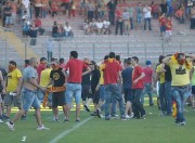 invasione tifosi lecce