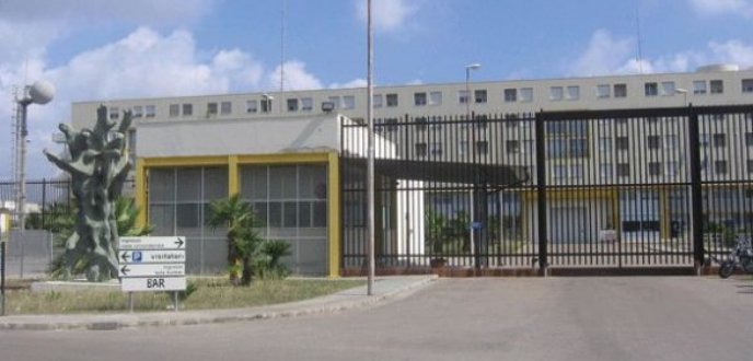 Celle sovraffollate, giudice ordina trasferimento di un detenuto. Sentenza storica. Immagine Celle sovraffollate, giudice ordina trasferimento di un detenuto. Sentenza storica.