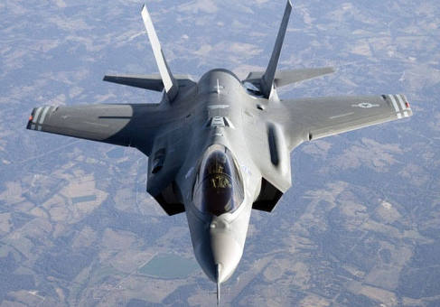 Notte in bianco contro gli F-35 Immagine Notte in bianco contro gli F-35