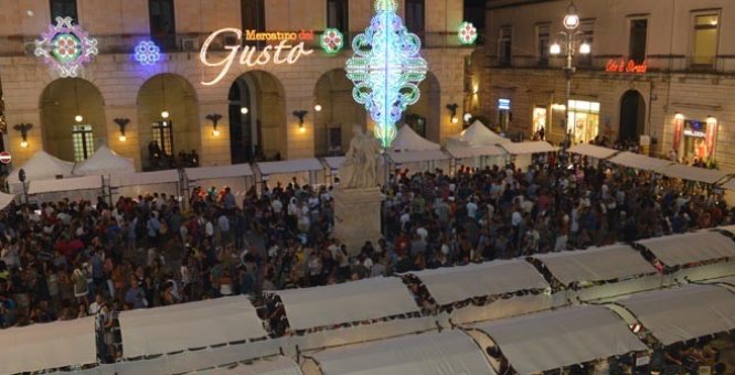 L’eccellenza enogastronomica pugliese del Mercatino del Gusto Immagine L’eccellenza enogastronomica pugliese del Mercatino del Gusto