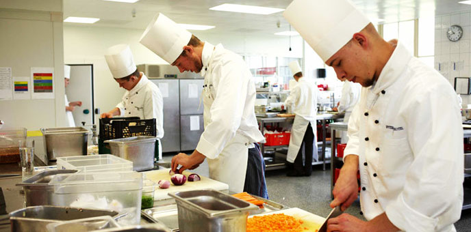 cucina-cuoco-hotel