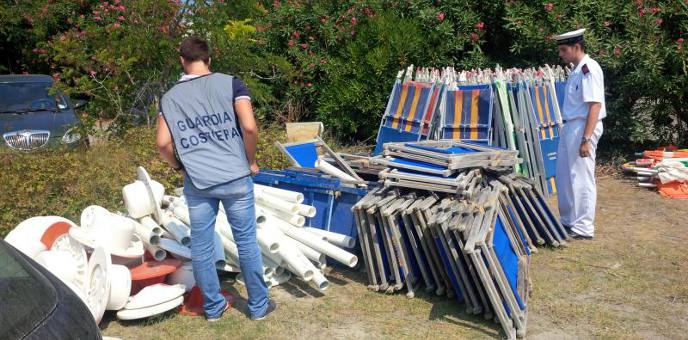 Lido abusivo su spiaggia libera: sequestro e deferimento alla Procura Immagine Lido abusivo su spiaggia libera: sequestro e deferimento alla Procura