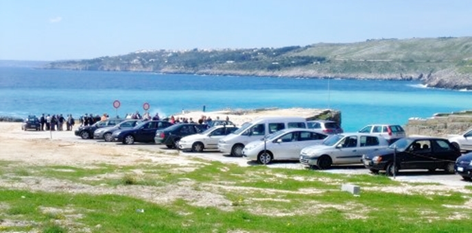 Porto Miggiano: da lunedì parcheggi “scomodi” a pagamento Immagine Porto Miggiano: da lunedì parcheggi “scomodi” a pagamento